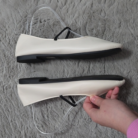 White Mary Janes flat shoes - Picture 5 of 12